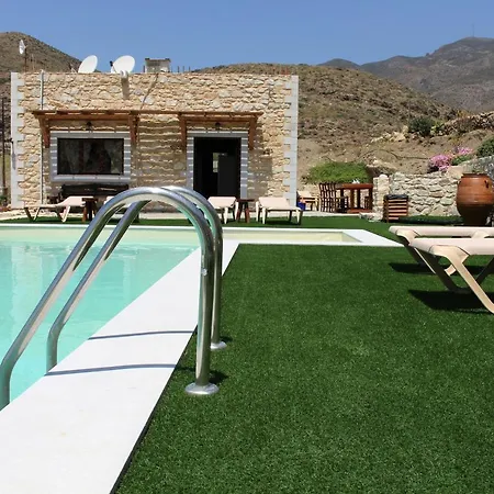 Hideaway Southcrete Apartment Lentas Exterior photo