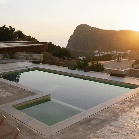 Hideaway Southcrete Apartment Lentas Exterior photo
