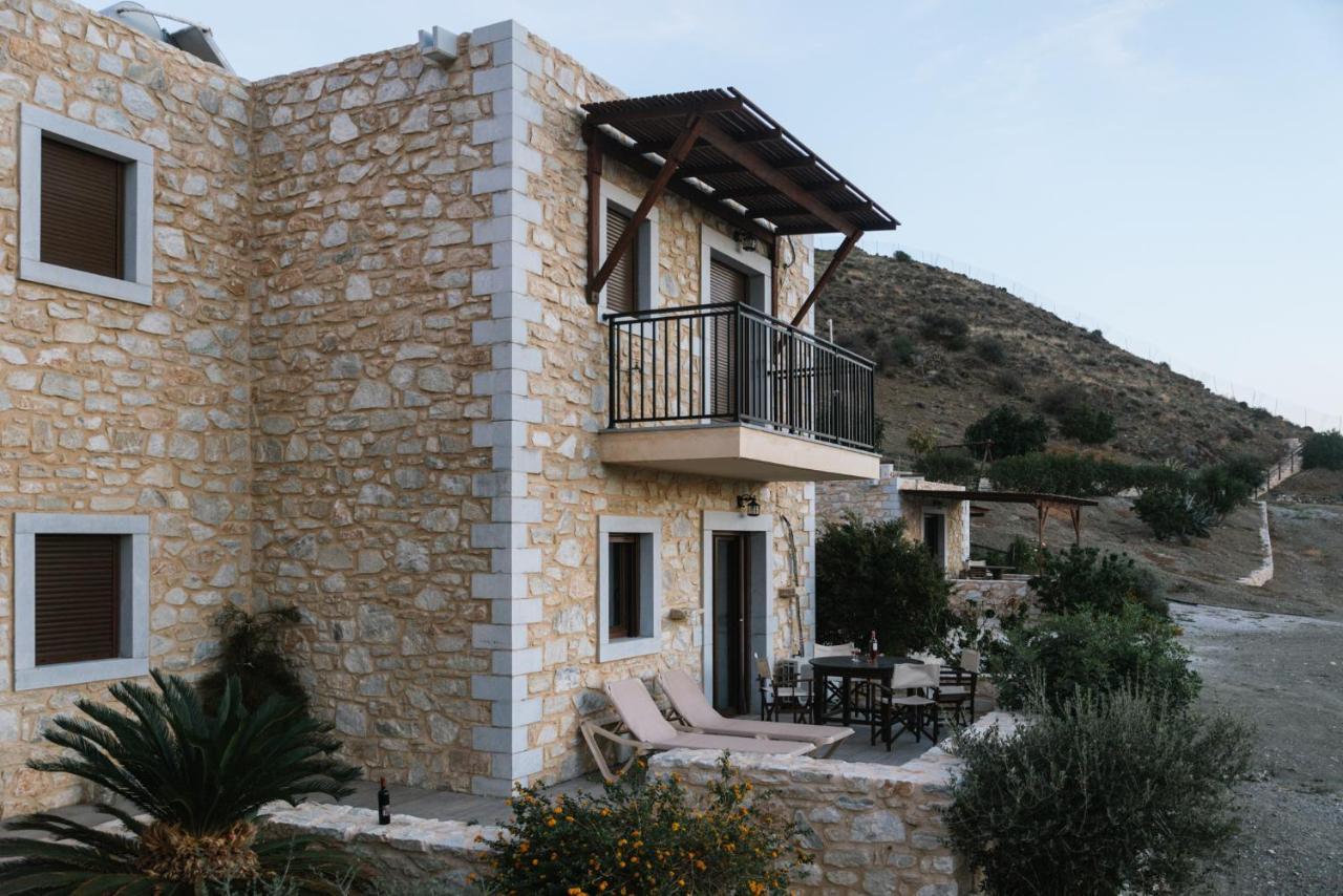 Hideaway Southcrete Lentas
